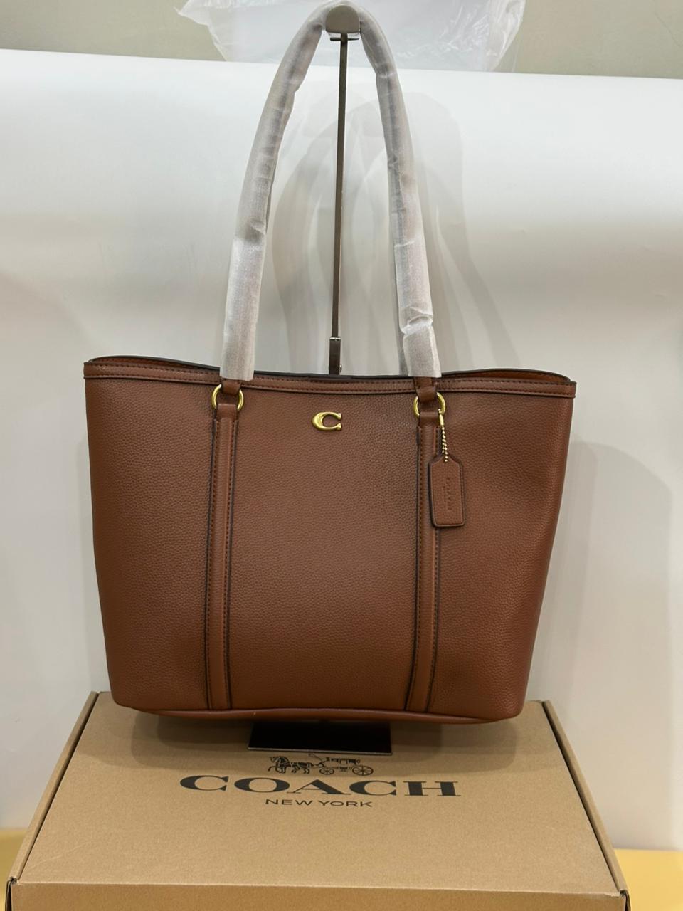 Madison Luxe Tote – Gold Accent Everyday Carryall