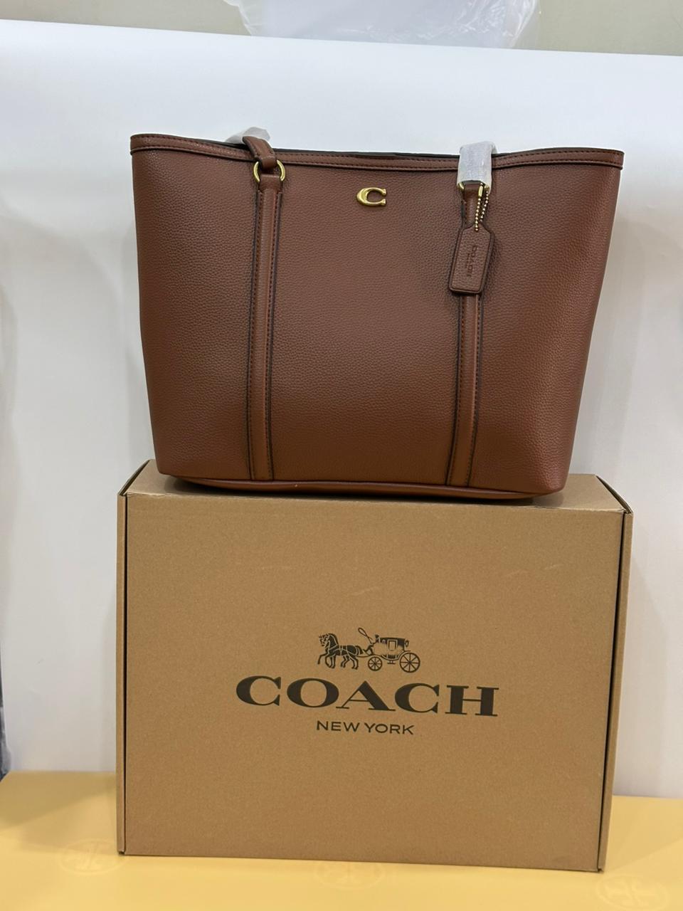 Madison Luxe Tote – Gold Accent Everyday Carryall
