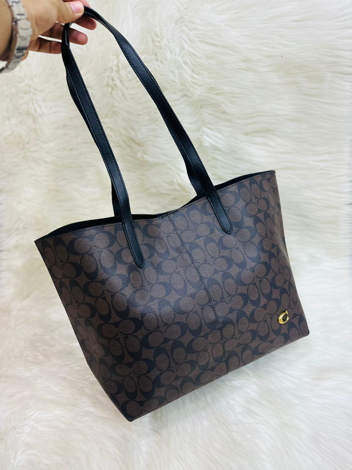 Signature Monogram Luxe Tote โ Triple Shade Collection